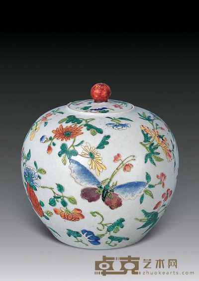清嘉庆 粉彩花蝶小盖坛 直径13.5cm